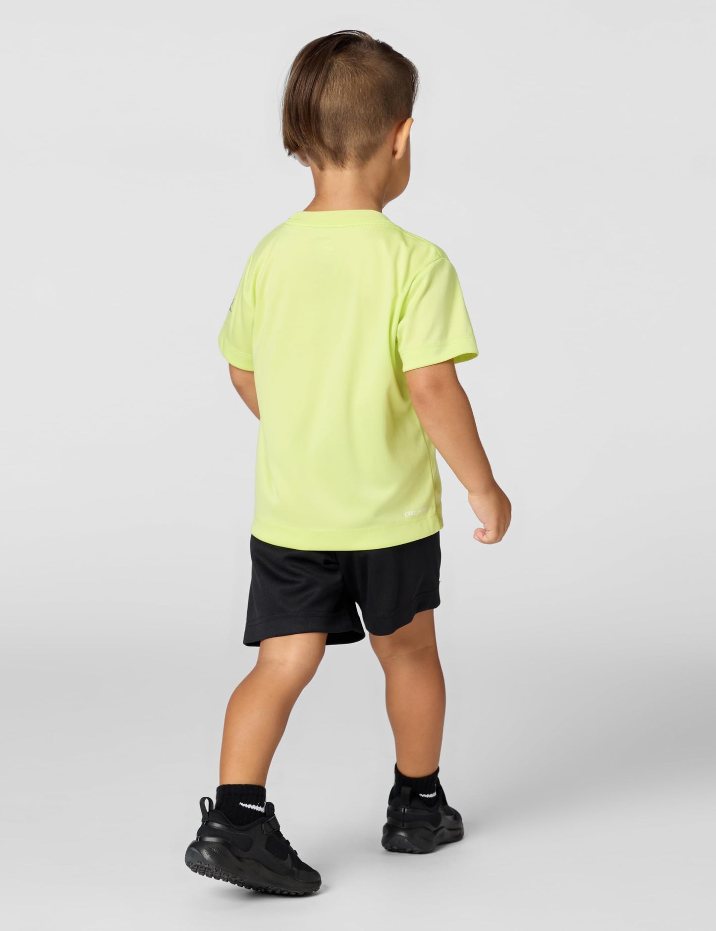 Nike Dri-Fit Sportswear T-Shirt and Mesh Shorts 2-Piece Outfit Set
