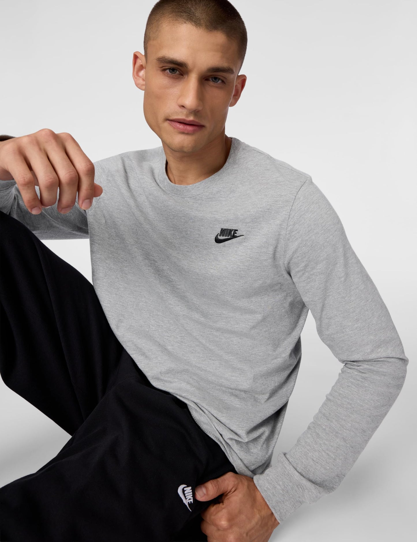 Nike Men's Sportswear Club, Dark Grey Heather/Black, Medium