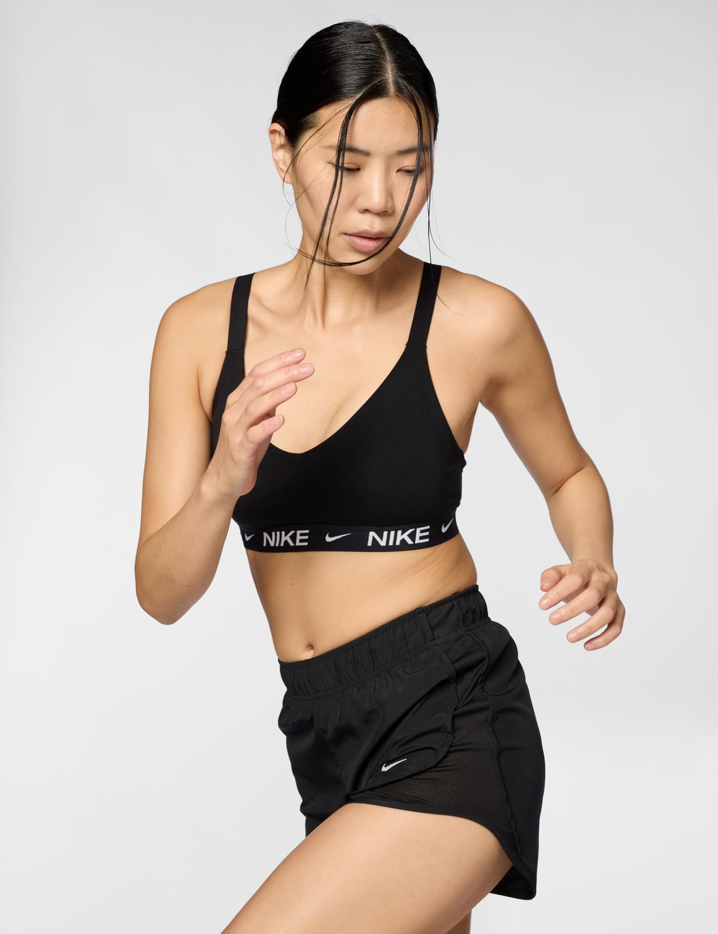 Nike Women's Support: Medium Swoosh, Black/White